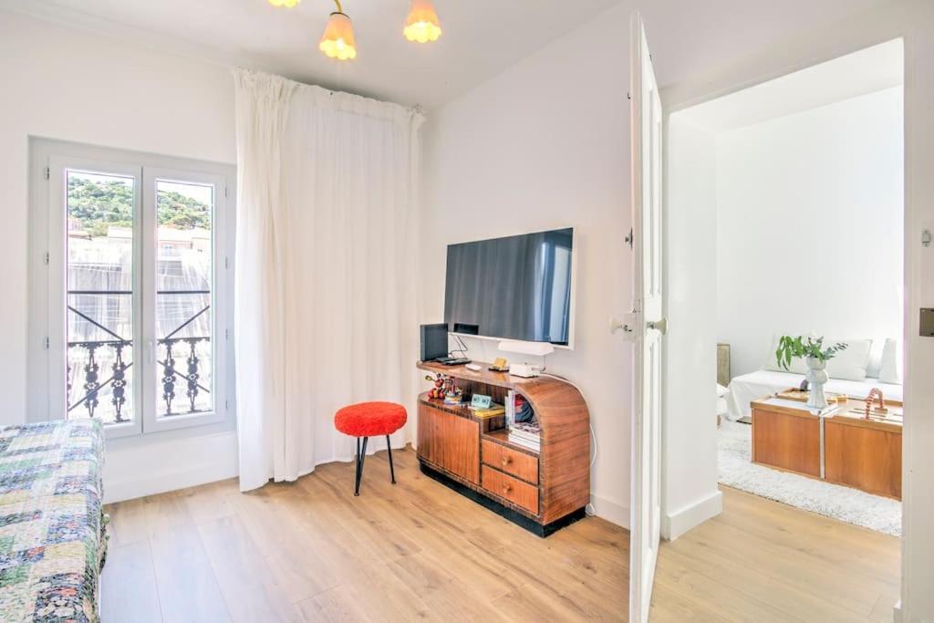 Appartement Place Des Halles Сет Екстериор снимка