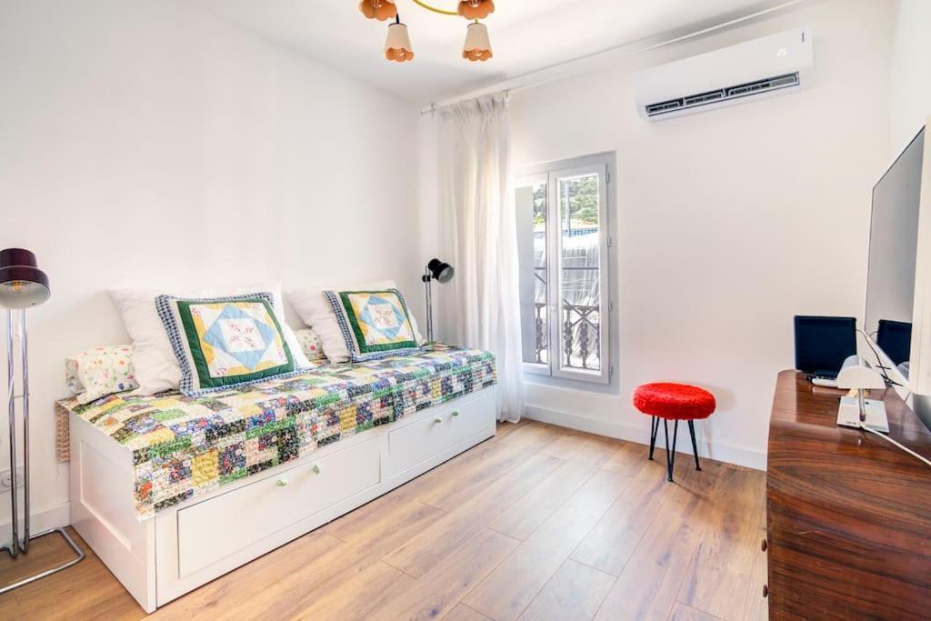 Appartement Place Des Halles Сет Екстериор снимка