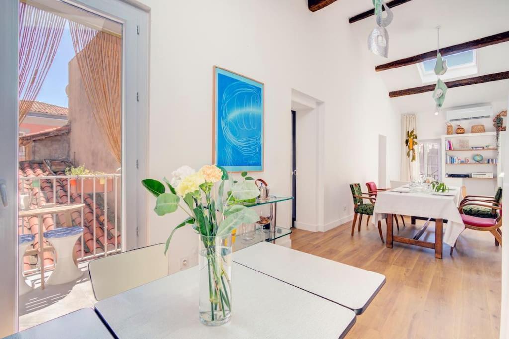 Appartement Place Des Halles Сет Екстериор снимка